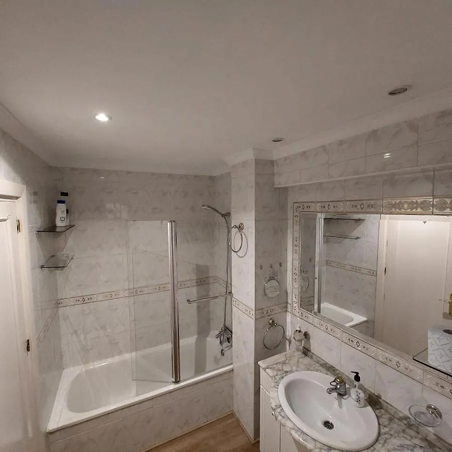 Apartamento Frente A La Playa Piso 2 Estepona 0*,